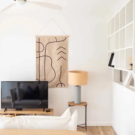 Lägenhet Spacious 1 Bed Studio In Lapa Lisboa