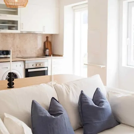 Spacious 1 Bed Studio In Lapa